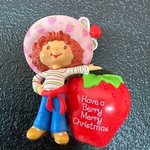 Vintage 2003 Strawberry Shortcake ornament